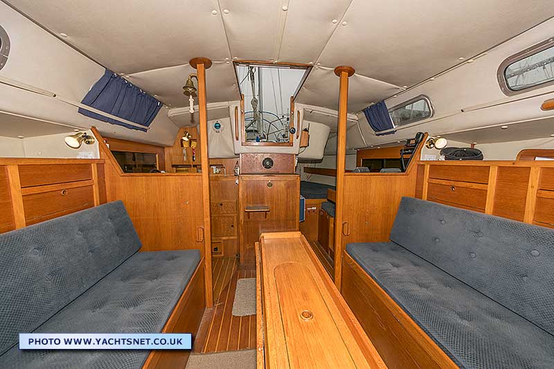 Saloon aft